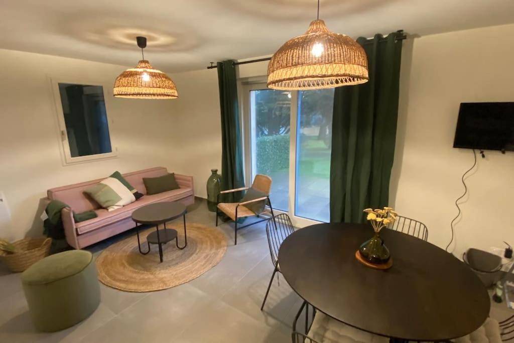Nouveau ! Dans Arboree Pinwood * Neufchatel-Hardelot